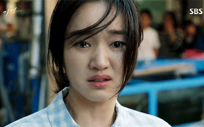 Son Ye Jin khóc đẹp đến câm nín cũng không bằng 1 huyền thoại!-11