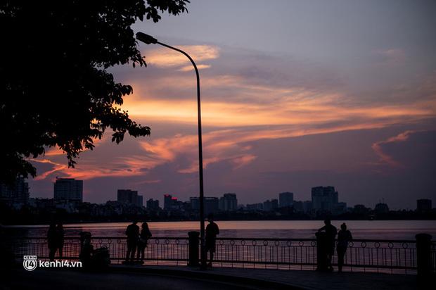 Trời Hà Nội đẹp muốn tan chảy: Chỉ muốn có ai đó để hẹn hò!-6