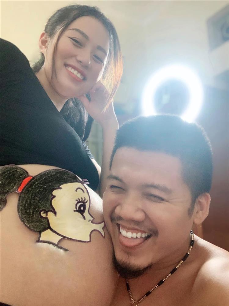 Loạt ảnh vui nhộn nhà 3 con trai bất ngờ ăn may công chúa út!-6