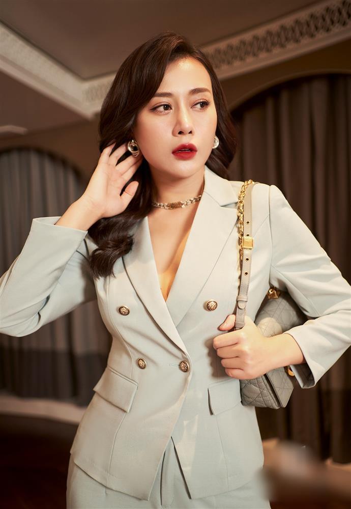 Xả vai Nam khúc giò, Phương Oanh khiến fan dụi mắt mãi mới nhận ra-3