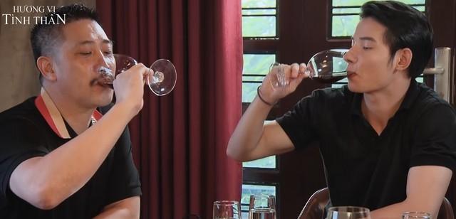 Hương Vị Tình Thân tập 54: Diệp bị nghi ngờ ăn cơm trước kẻng-14