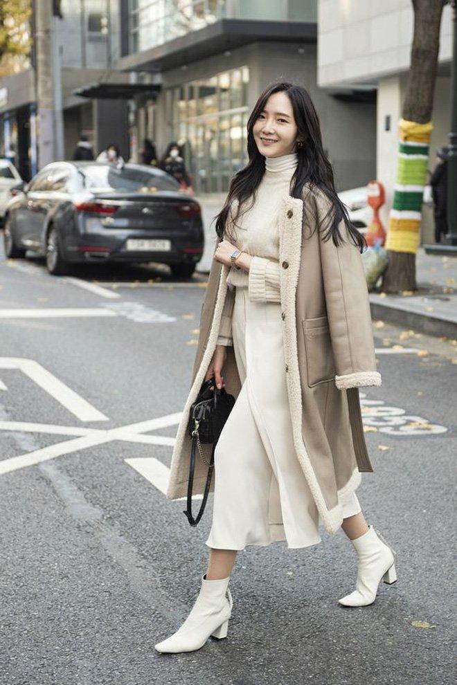 Phối đồ với boots cổ lửng chuẩn chỉnh như fashionista-10