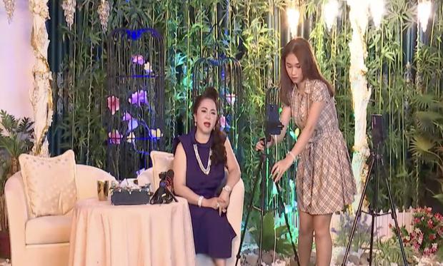 Ông Dũng phản ứng căng khi bà Hằng mải livestream, bỏ bê chồng-1