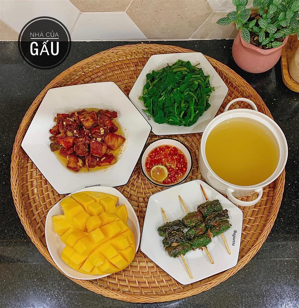 Vợ trẻ 9x nấu cơm chỉ dưới 100k mà đầy ắp món ngon xịn sò-5