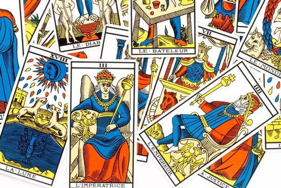 Bói bài Tarot thứ 5 ngày 14/10/2021: Không cần mệt mỏi cơm áo gạo tiền