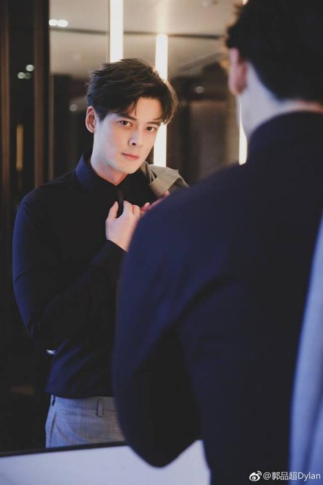 Quách Phẩm Siêu sắp cưới bạn gái kém 19 tuổi, hé lộ phù rể-3