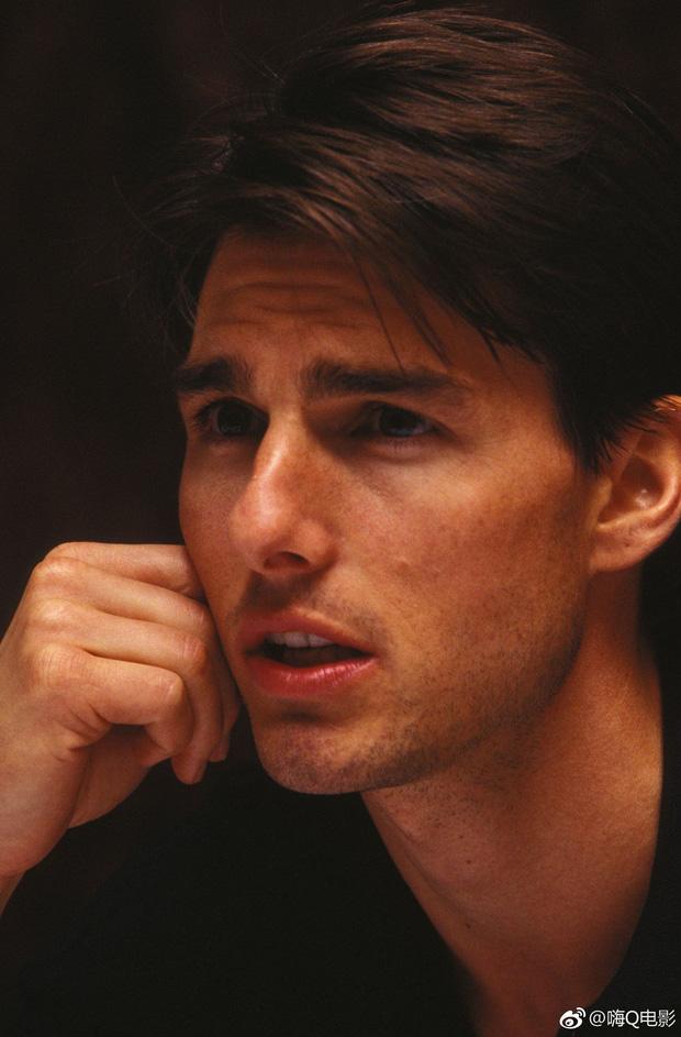 Tom Cruise mặt căng phồng như bơm hơi sắp nổ, biến dạng vì dao kéo?-7
