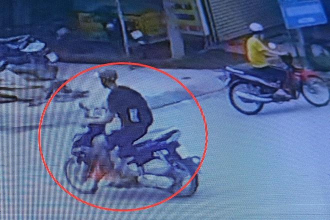 Tài xế GrabBike bị đâm trọng thương, cướp xe giữa ban ngày-2