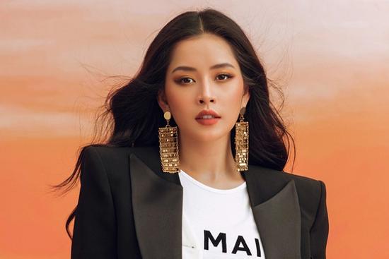 Có nên 'ném đá' pha lẫn ngôn ngữ khi giao tiếp như Chi Pu?