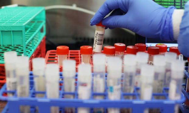 Phát hiện biến chủng nCoV mới-1