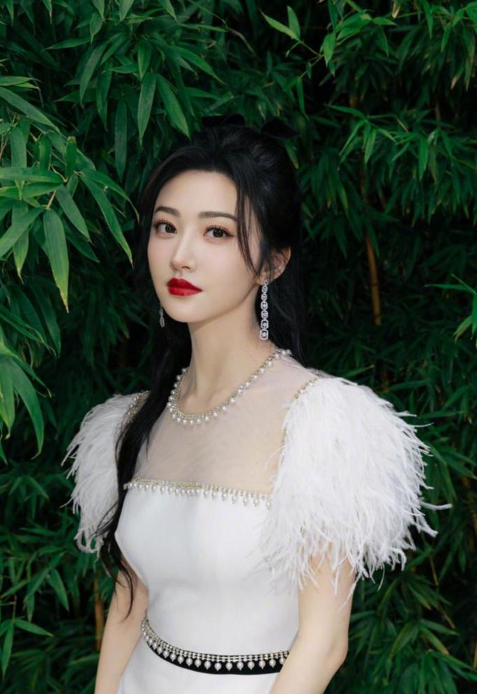 Cảnh Điềm gây mê với style mùa thu ngọt lịm-6