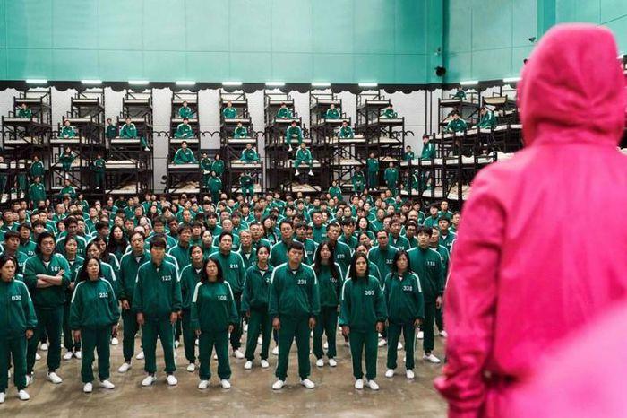 Dân mạng Hàn-Trung tranh cãi nguồn gốc trang phục trong Squid Game-1