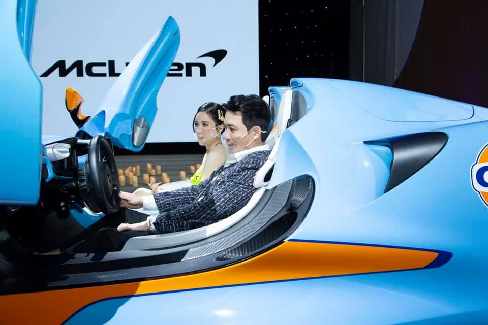 Minh Nhựa khoe ảnh tình tứ bên vợ cùng siêu xe trăm tỷ-5