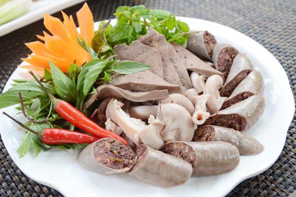 7.5 tấn lòng lợn nhiễm dịch tả châu Phi suýt tuồn ra thị trường-2