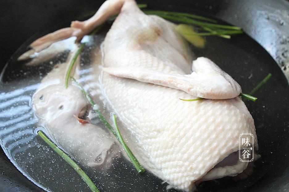 Thịt vịt xào tía tô không ngờ mùi thơm lừng, càng ăn càng nghiền-1