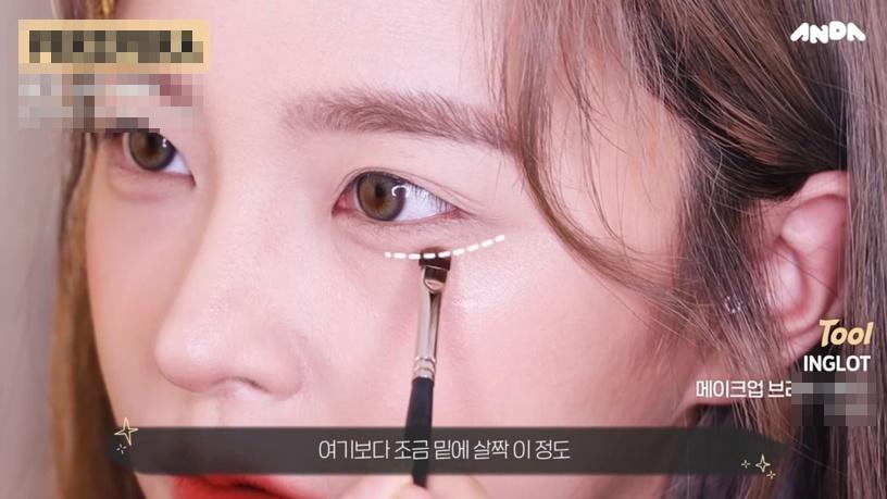 Bí quyết trang điểm mắt to tròn tự nhiên cho nàng một mí-4