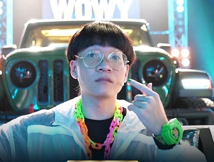 Wowy vui mừng vì được thay đồ mới ở Rap Việt fan vào nói giống MC Lại  Văn Sâm