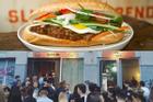 Loạt bánh mì Việt nổi tiếng trời Tây, khách xếp hàng dài chờ đến lượt