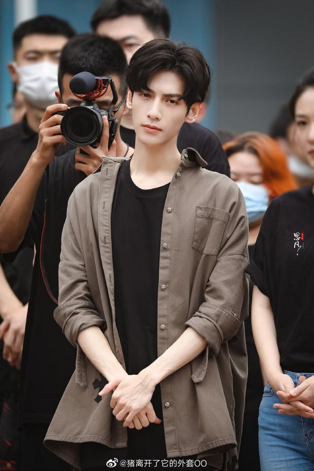 Loạt chi tiết như tiên tri việc La Vân Hi ăn đấm từ nam phụ đô con-1