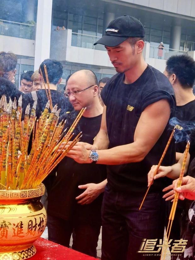 Loạt chi tiết như tiên tri việc La Vân Hi ăn đấm từ nam phụ đô con-4