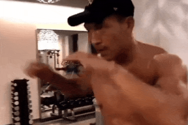 Hậu bị đấm nhập viện, La Vân Hi khí chất ngời ngời bên Bạch Lộc-8