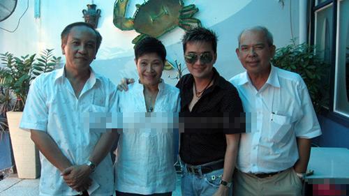 Bà bầu Liên Phạm vừa đệ đơn ly hôn Đàm Vĩnh Hưng là ai?-4