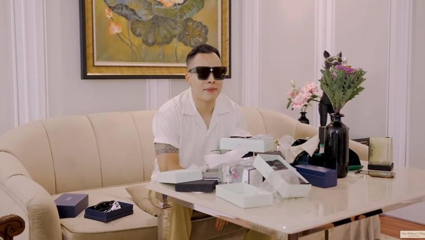 Vũ Khắc Tiệp, Ngọc Trinh đập hộp bàn bi-a đẳng cấp 300 triệu-2