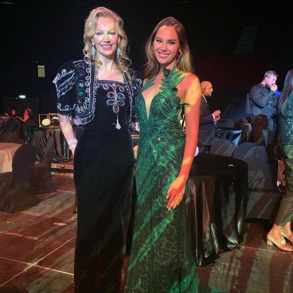 2 Miss World, 4 Miss Universe chạm mặt: Ai đẹp nhất?-16