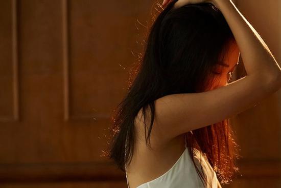 Lần thứ 3 chung giường, cô gái mới phát hiện sự thật gây sốc