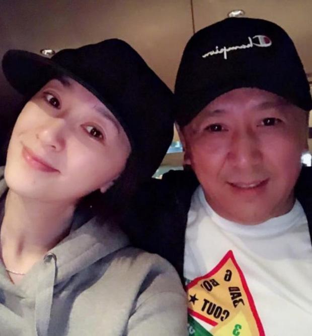 Lý Tiểu Nhiễm khổ vì yêu mafia, bị dọa tạt axit, tiêm máu HIV-21