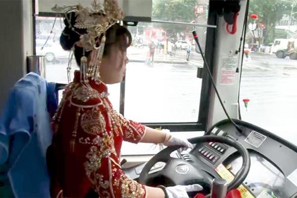 Nghi thức độc đáo cho cô dâu trong đám cưới ở Ấn Độ-5