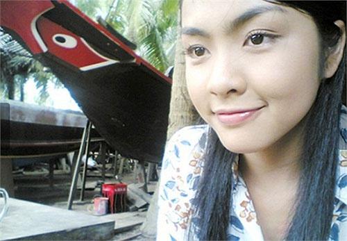 Khoảnh khắc hiếm hoi Hà Tăng mất điểm vì nụ cười hở lợi-4