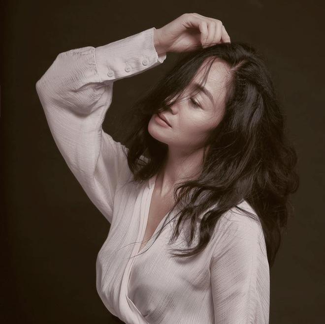 Quách Thu Phương: Mẹ tôi khóc bảo con đừng nhận vai thế này-8