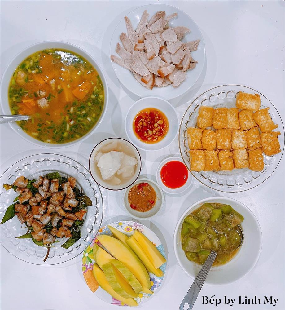 Bận sấp mặt, cựu hot girl trường báo vẫn mê nấu ăn không thể bỏ-5