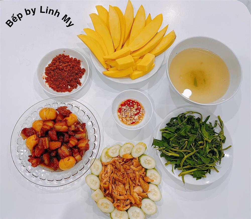 Bận sấp mặt, cựu hot girl trường báo vẫn mê nấu ăn không thể bỏ-15