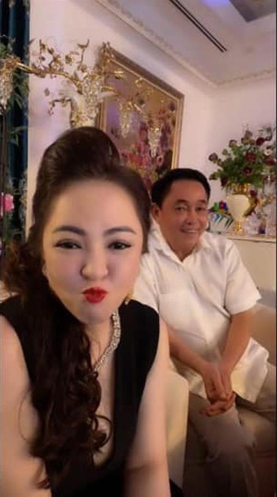 Bà trùm Đại Nam có rổ biểu cảm chu môi, bắn tim chưa từng thấy-3