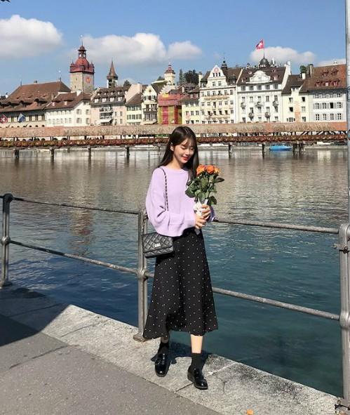 Phối đồ mùa đông với gam màu trung tính đẹp như gái Hàn-4