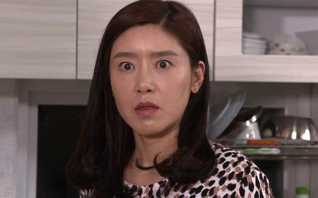 Phát hiện quá khứ dơ dáy của chồng chỉ bằng 1 nút like lạ-1