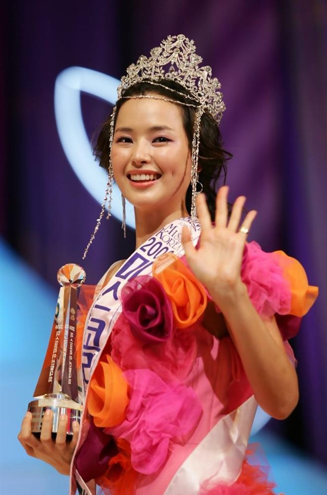 Hoa hậu Hàn đẹp nhất lịch sử: Bị kỳ thị, khuyên bỏ lúm đồng tiền-1