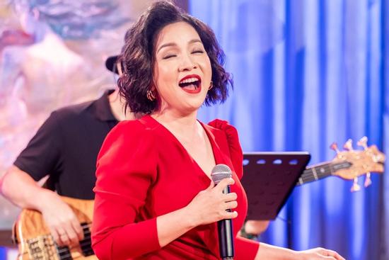Qua thời con gái cover nhạc của mẹ, Mỹ Linh giờ cover hit Mỹ Anh!