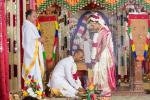 Nghi thức độc đáo cho cô dâu trong đám cưới ở Ấn Độ