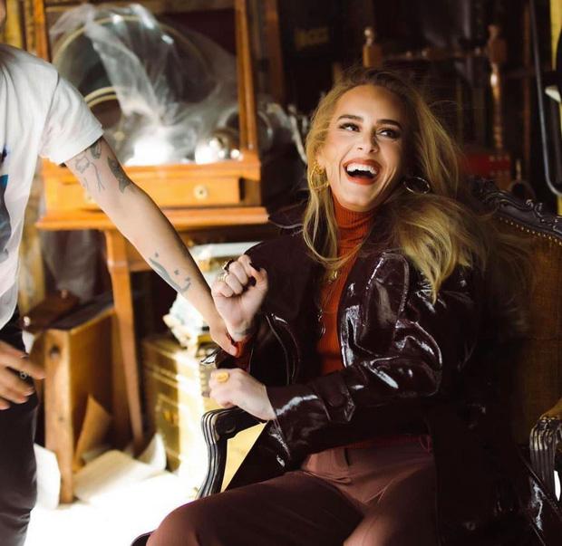 Adele dính lời nguyền flop khi vị trí siêu thấp trên Billboard Hot 100?-1