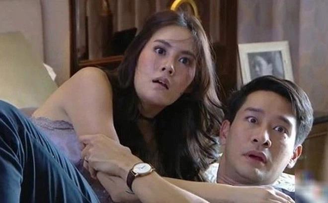 Đi nhà nghỉ với tình cũ bị vợ tóm, chồng vẫn cố nói câu sôi máu-2