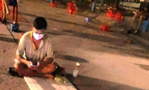 Sợ hết vaccine, người dân Bình Dương xếp hàng chờ từ đêm đến sáng-1