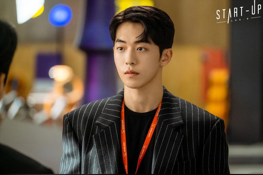 Lộ danh tính tình cũ Kim Seon Ho, dàn sao Start Up bị nói xấu?-5