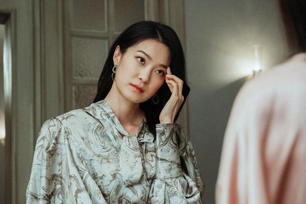 Vợ ly hôn chồng điên cuồng chất vấn, 1 câu trả lời cả đời chồng không hiểu-3