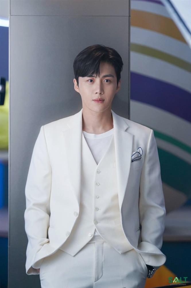 Quá khứ trẩu tre của Kim Seon Ho - sao nam nghi ép bồ phá thai-1