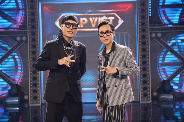 LK soán ngôi Binz làm ông hoàng 1 dáng pose tại Rap Việt mùa 2-3