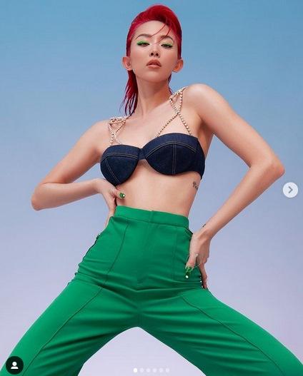 Tóc Tiên hóa tiên cá mắc cạn, phô vòng 1 căng đét-1