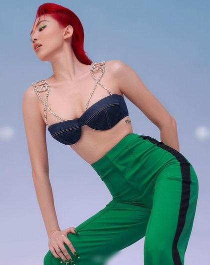 Tóc Tiên hóa tiên cá mắc cạn, phô vòng 1 căng đét-3